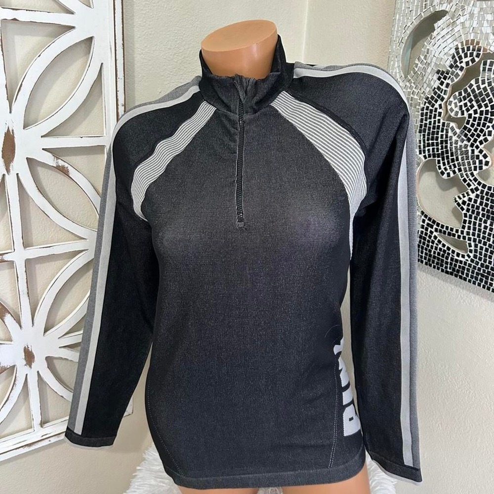 Victoria's Secret PINK black & gray quarter zip active top long sleeve size M
